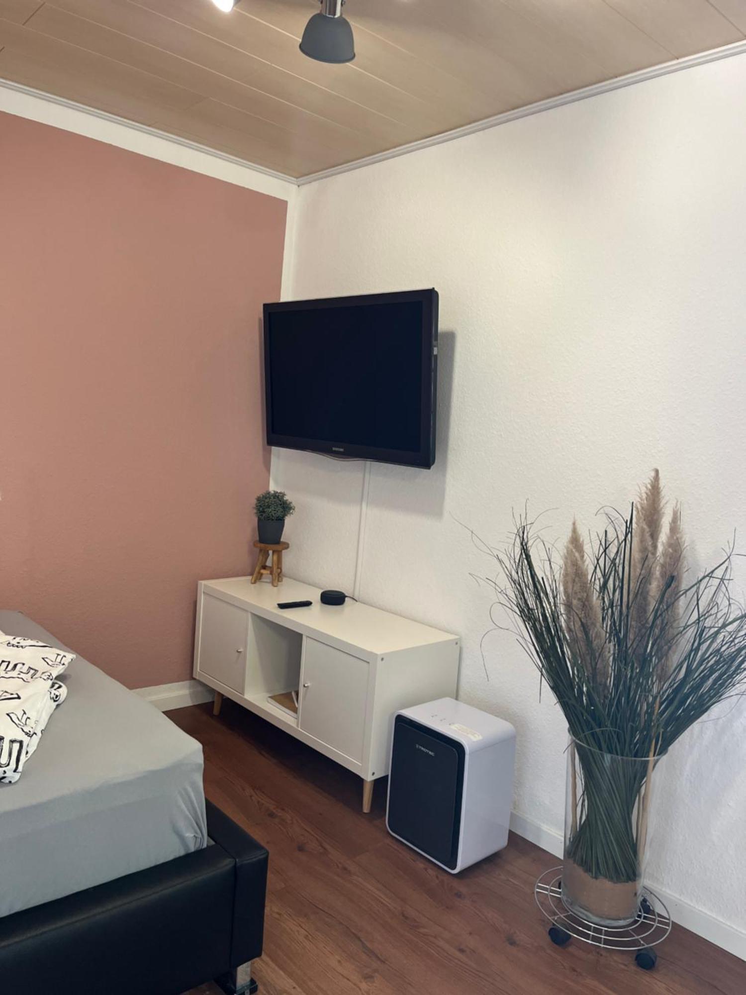 Fewo Haus Hutzelbuck In Idyllisch-Gruener Lage Naehe An Ansbach Buitenkant foto